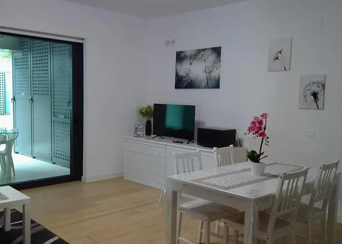 Italian Apartment *
